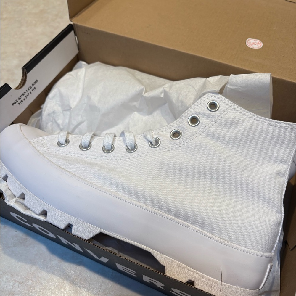 Converse Lugged Hi Top White Canvas Shoe-Brand New
